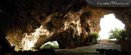 calabria excelsa santuario madonna della grotta